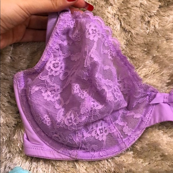 2 pack Victoria Secret bras - Picture 3 of 4